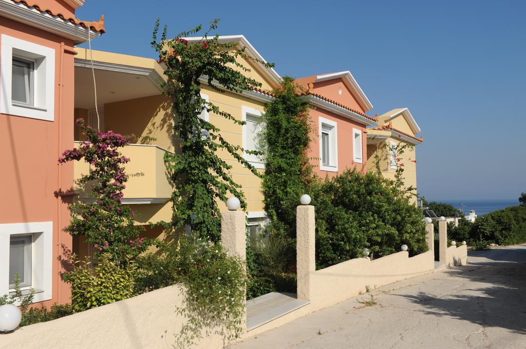 Yolanda Studios Paralia Agias Foteinis Exterior photo