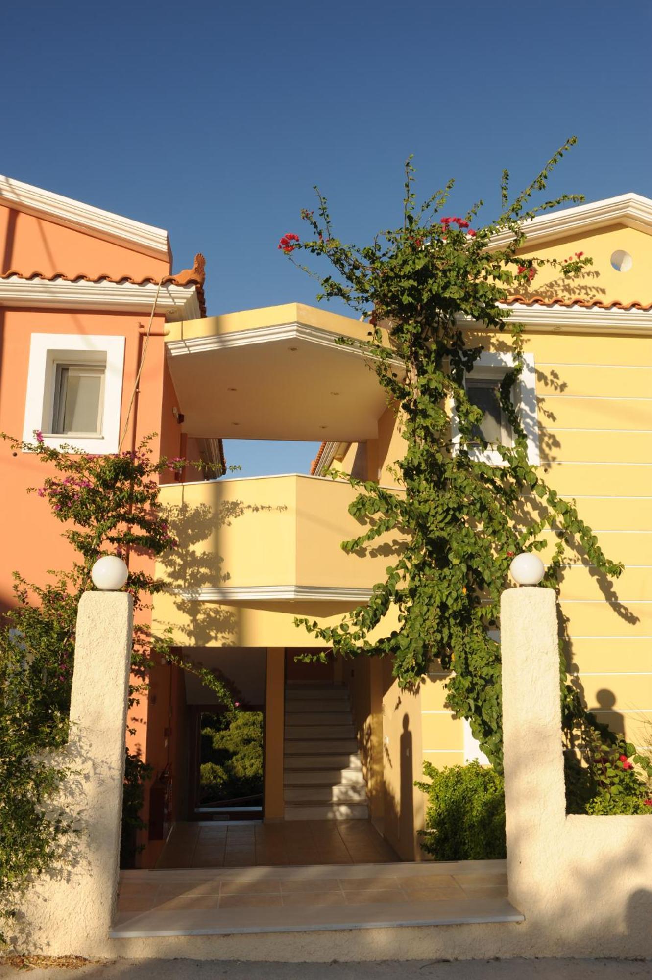 Yolanda Studios Paralia Agias Foteinis Exterior photo